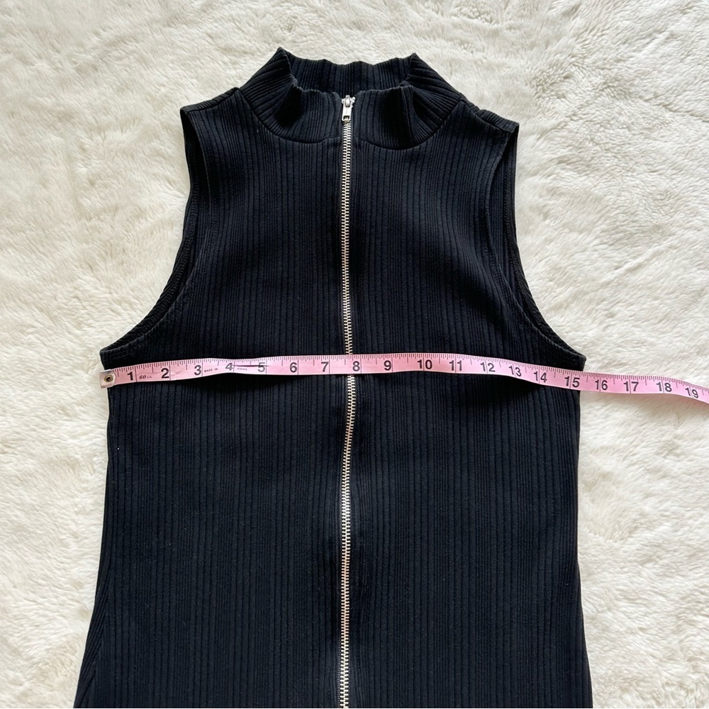 Reformation women dress size XS - Picture 5 of 6